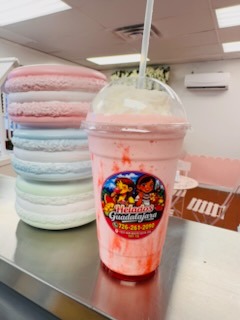 Strawberry Cream Frappé (Fresa & Crema Batida)