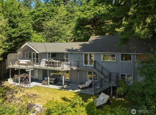 NW Elford Dr sold home
