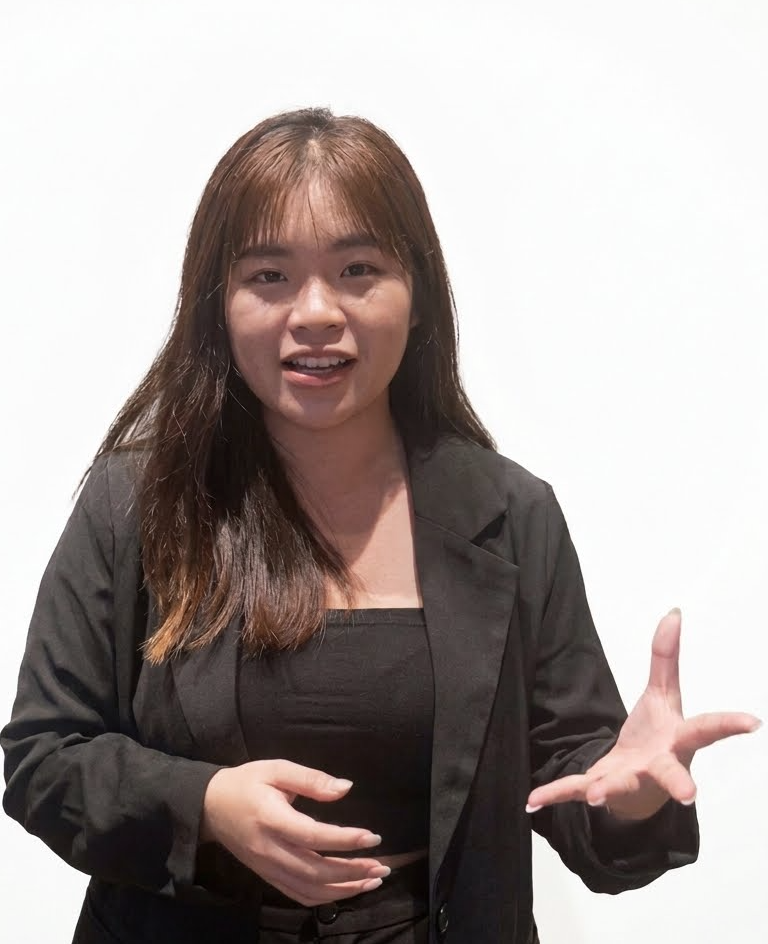 Valencia — Financial Services Manager