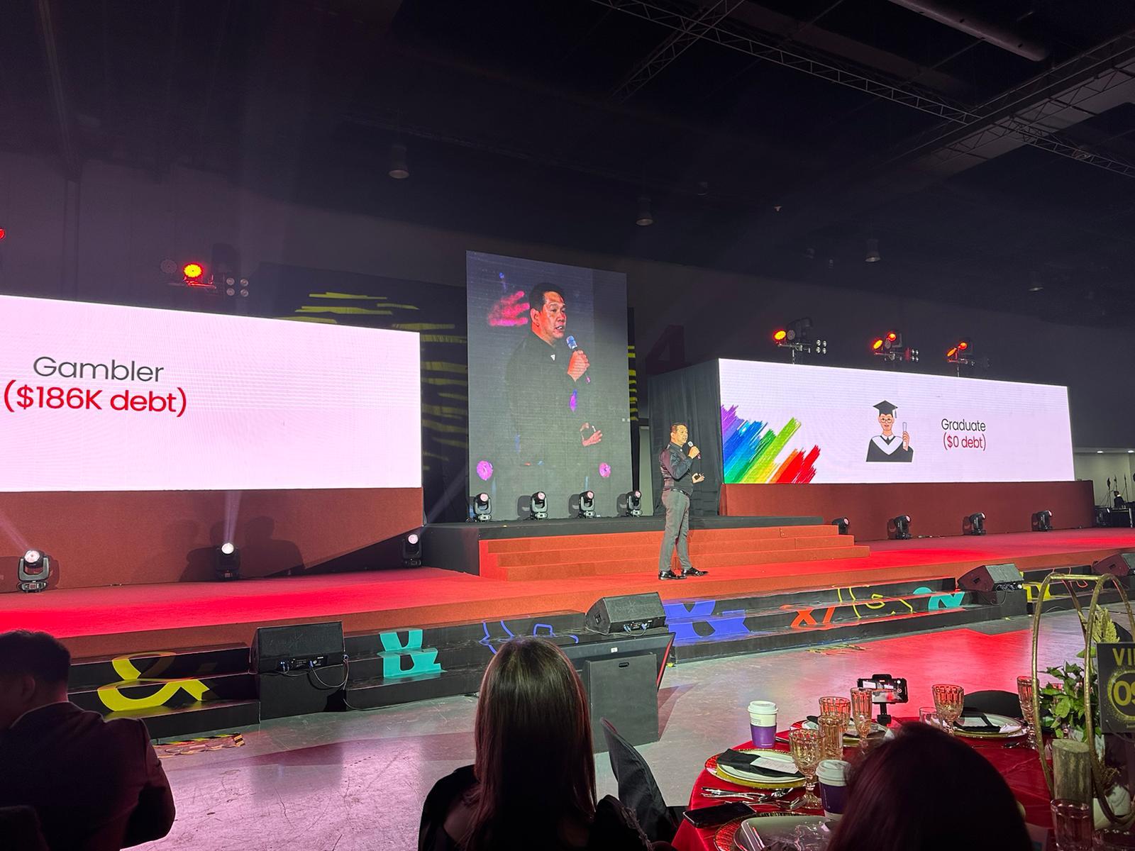 Arena Keynote — Stadium Stage
