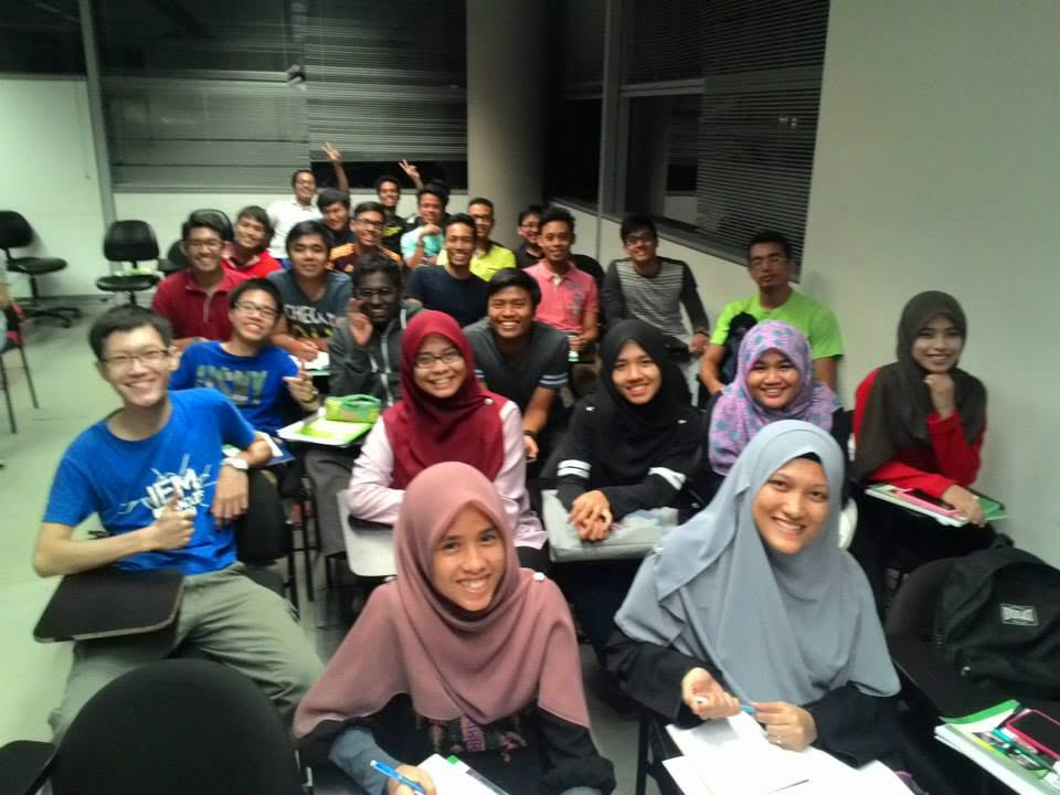Suasana pembelajaran dan latihan tatabahasa Bahasa Korea di UTP
