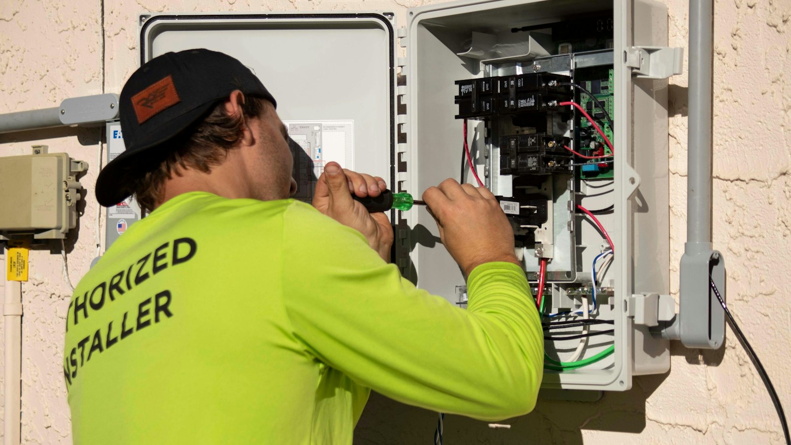 Panel & service work — reference imagery