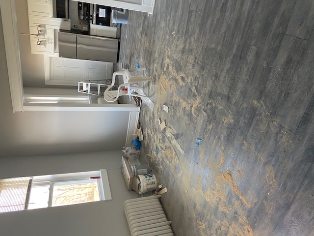 Kitchen Quartz Counter & Hardwood Floor Dust Extraction