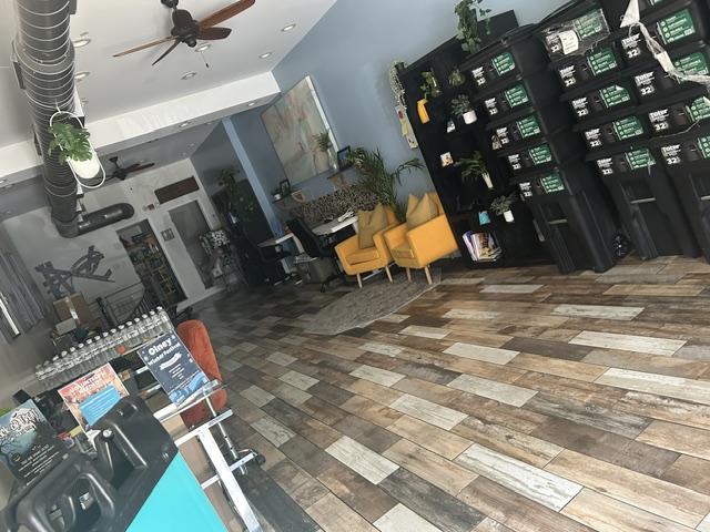 Storefront & Retail Hardwood Grain Strip & Polish