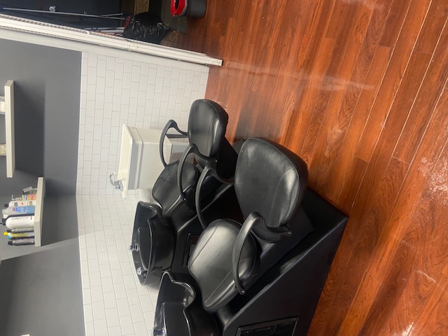 Hair Salon Hooded Dryers & Shampoo Bowl Detailing