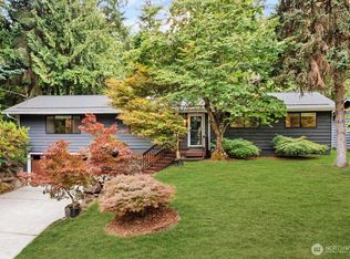 NE 196th Street, Kenmore